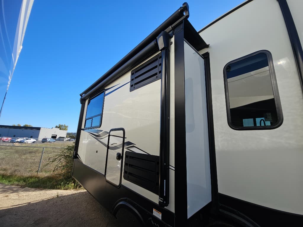 2023 Keystone RV 2023 Keystone RV Montana High Country - thumbnail 56