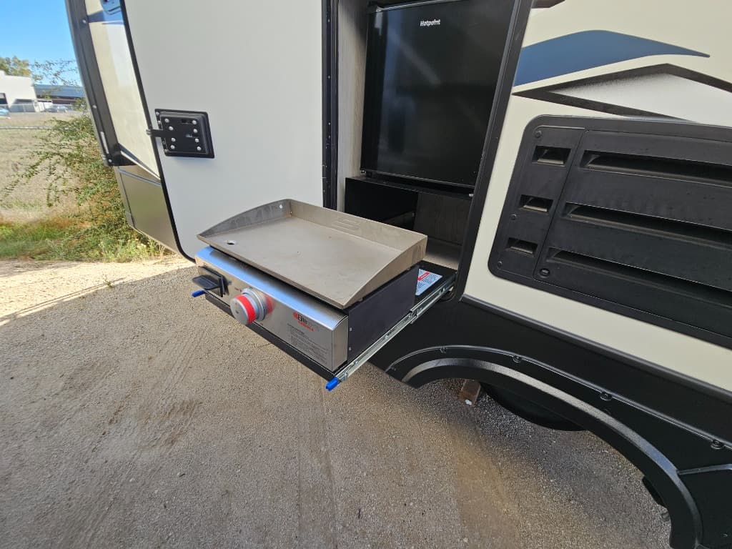 2023 Keystone RV 2023 Keystone RV Montana High Country - thumbnail 58