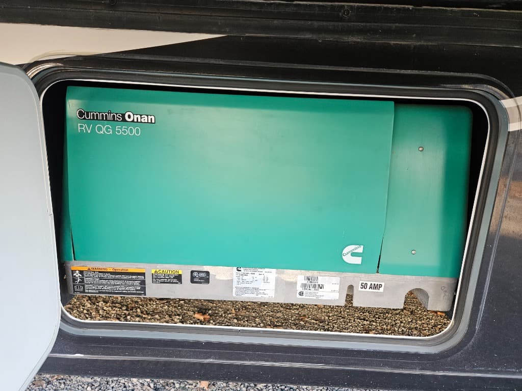 2014 Thor Motor Coach 2014 Thor Motor Coach Hurricane - thumbnail 25