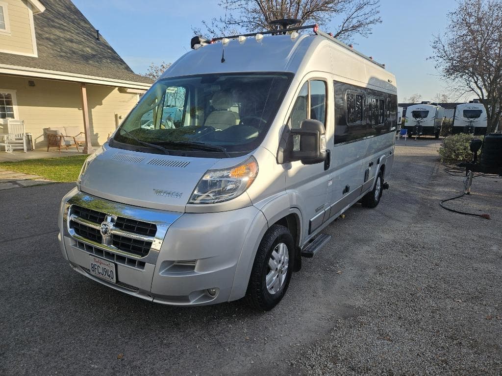 2019 Winnebago 2019 Winnebago Travato - thumbnail 6