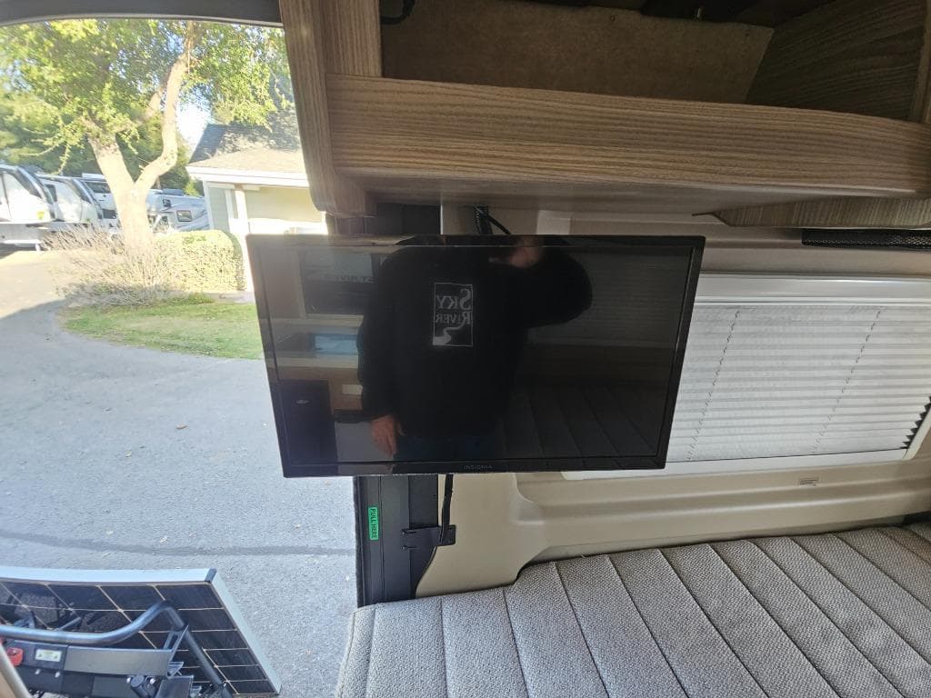 2019 Winnebago 2019 Winnebago Travato - thumbnail 10