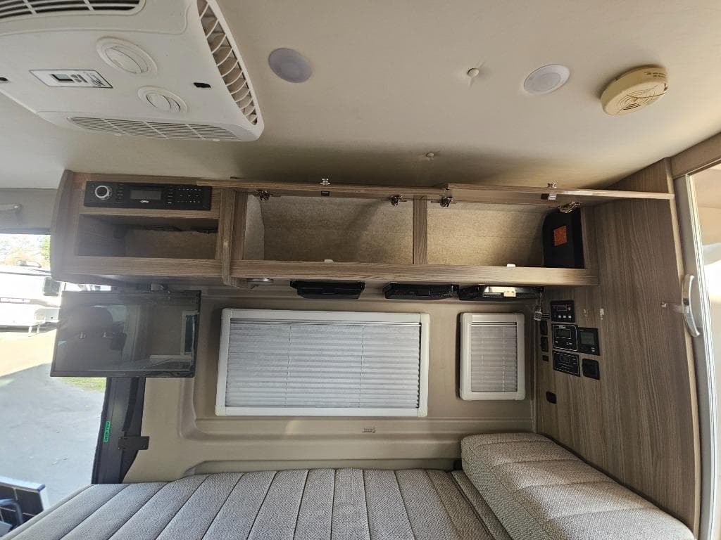 2019 Winnebago 2019 Winnebago Travato - thumbnail 11