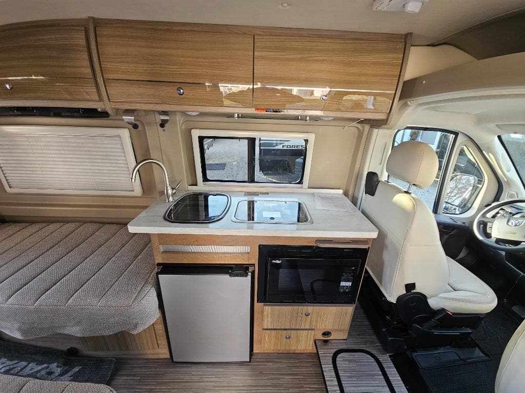 2019 Winnebago 2019 Winnebago Travato - thumbnail 13