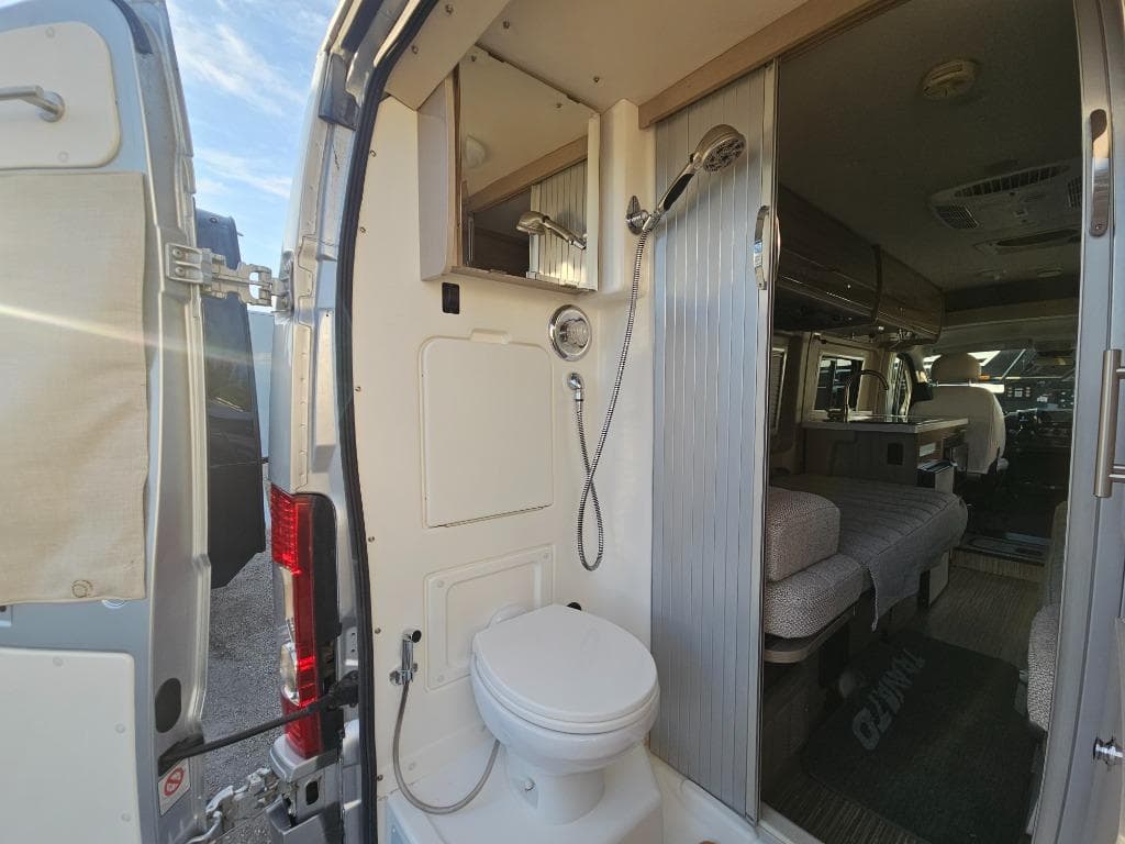 2019 Winnebago 2019 Winnebago Travato - thumbnail 22