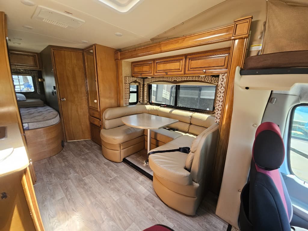 2016 Thor Motor Coach 2016 Thor Motor Coach Siesta Sprinter - thumbnail 6