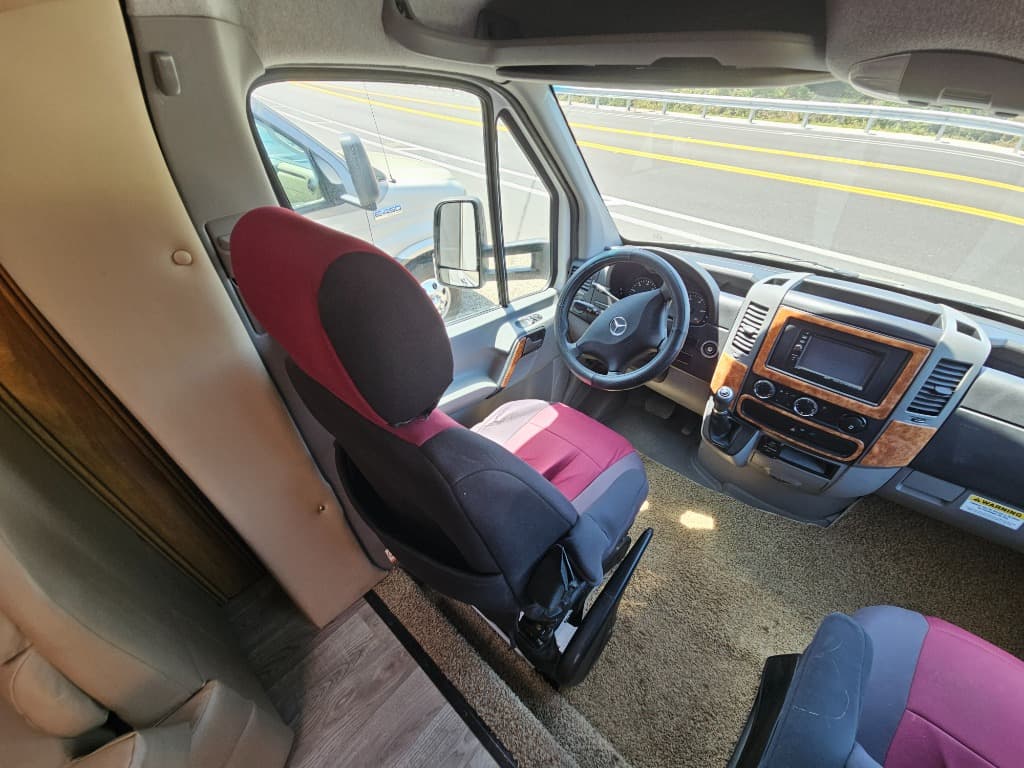 2016 Thor Motor Coach 2016 Thor Motor Coach Siesta Sprinter - thumbnail 32