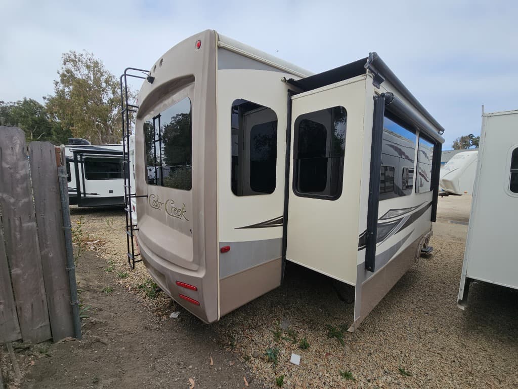 2016 Forest River RV 2016 Forest River RV Cedar Creek - thumbnail 2