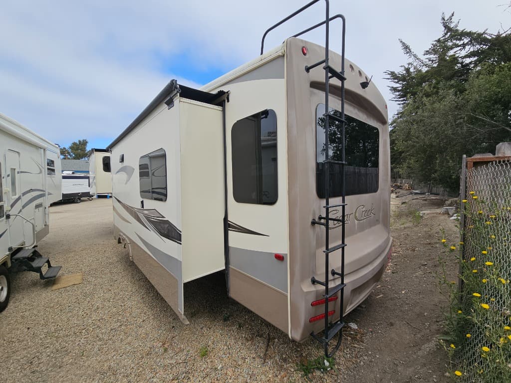 2016 Forest River RV 2016 Forest River RV Cedar Creek - thumbnail 3