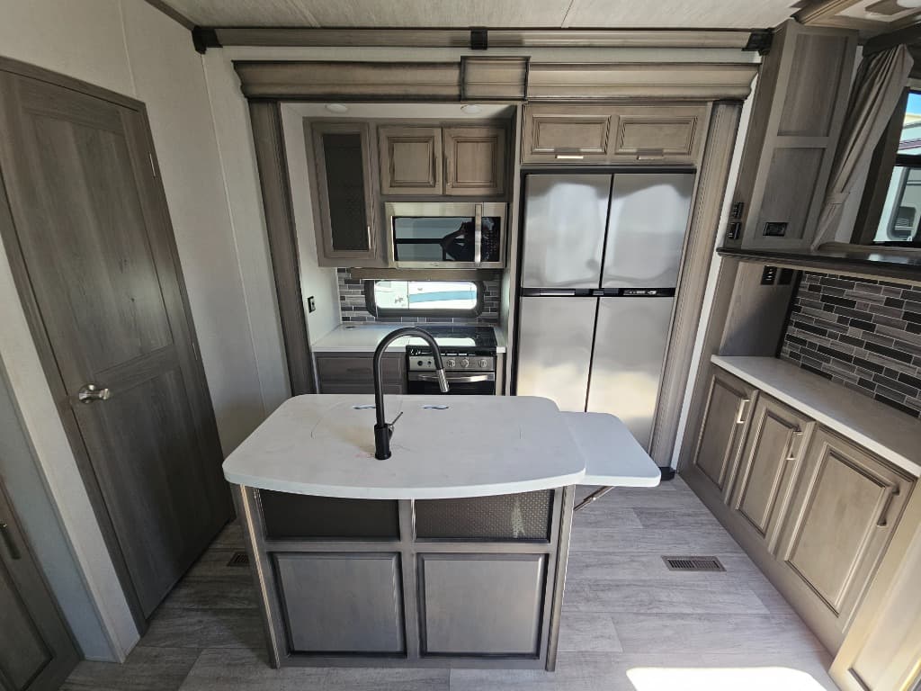 2021 Keystone RV 2021 Keystone RV Montana - thumbnail 18