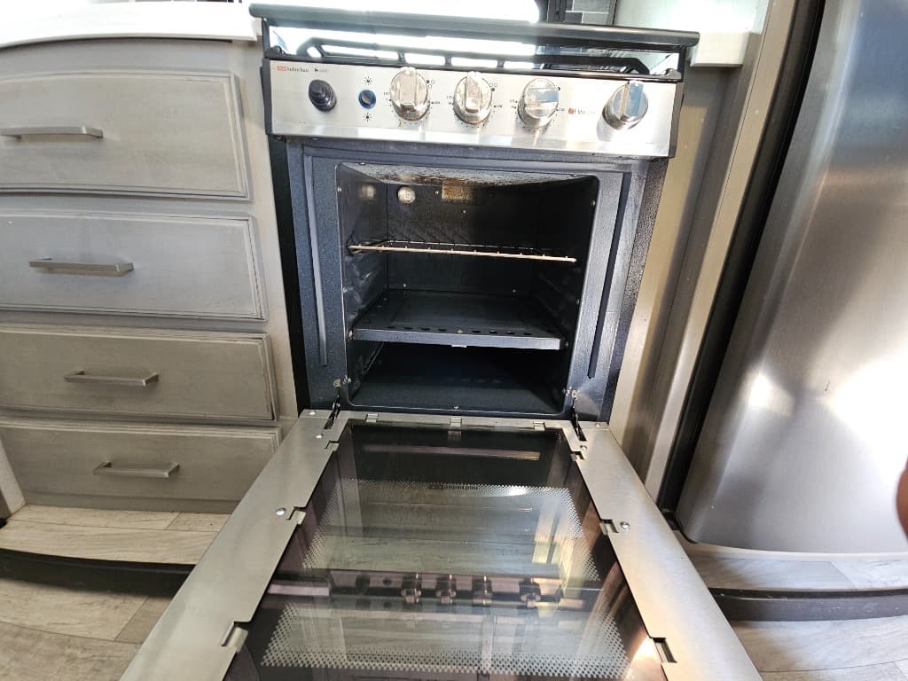 2021 Keystone RV 2021 Keystone RV Montana - thumbnail 23