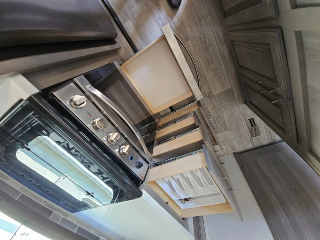 2021 Keystone RV 2021 Keystone RV Montana - thumbnail 24