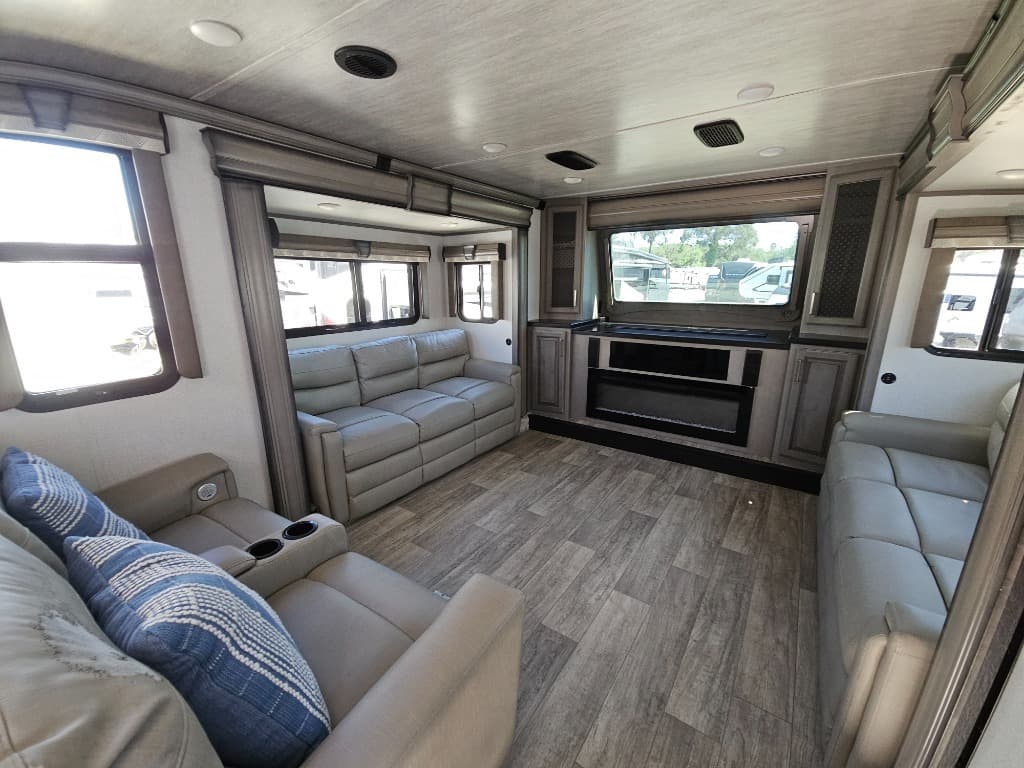 2021 Keystone RV 2021 Keystone RV Montana - thumbnail 30