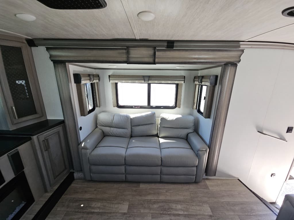 2021 Keystone RV 2021 Keystone RV Montana - thumbnail 32