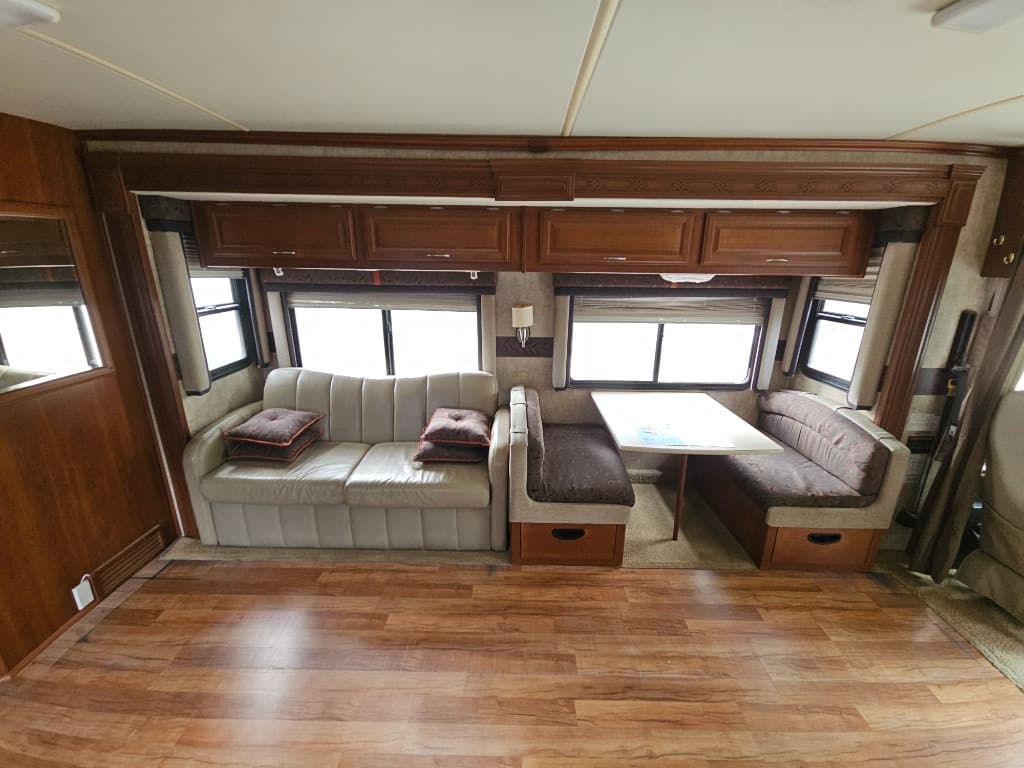 2008 Fleetwood RV 2008 Fleetwood RV Expedition - thumbnail 7