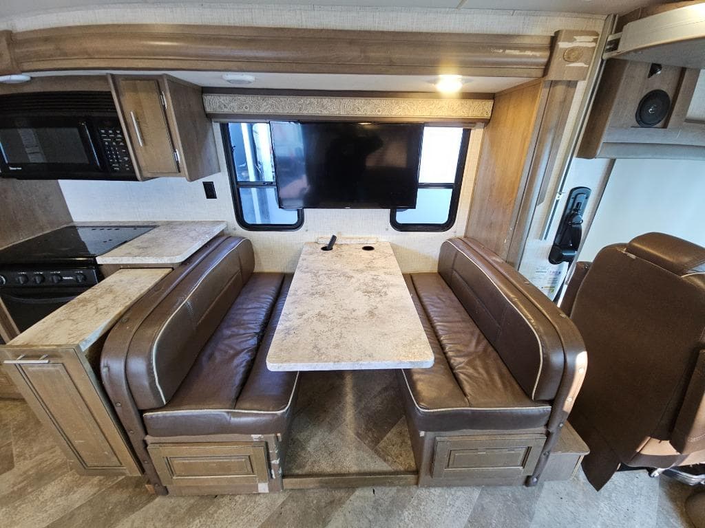 2019 Forest River RV 2019 Forest River RV Georgetown 3 Series - thumbnail 22