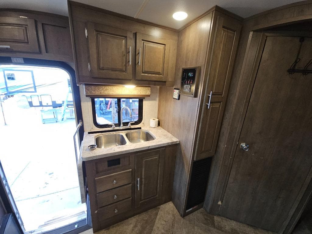 2019 Forest River RV 2019 Forest River RV Georgetown 3 Series - thumbnail 23