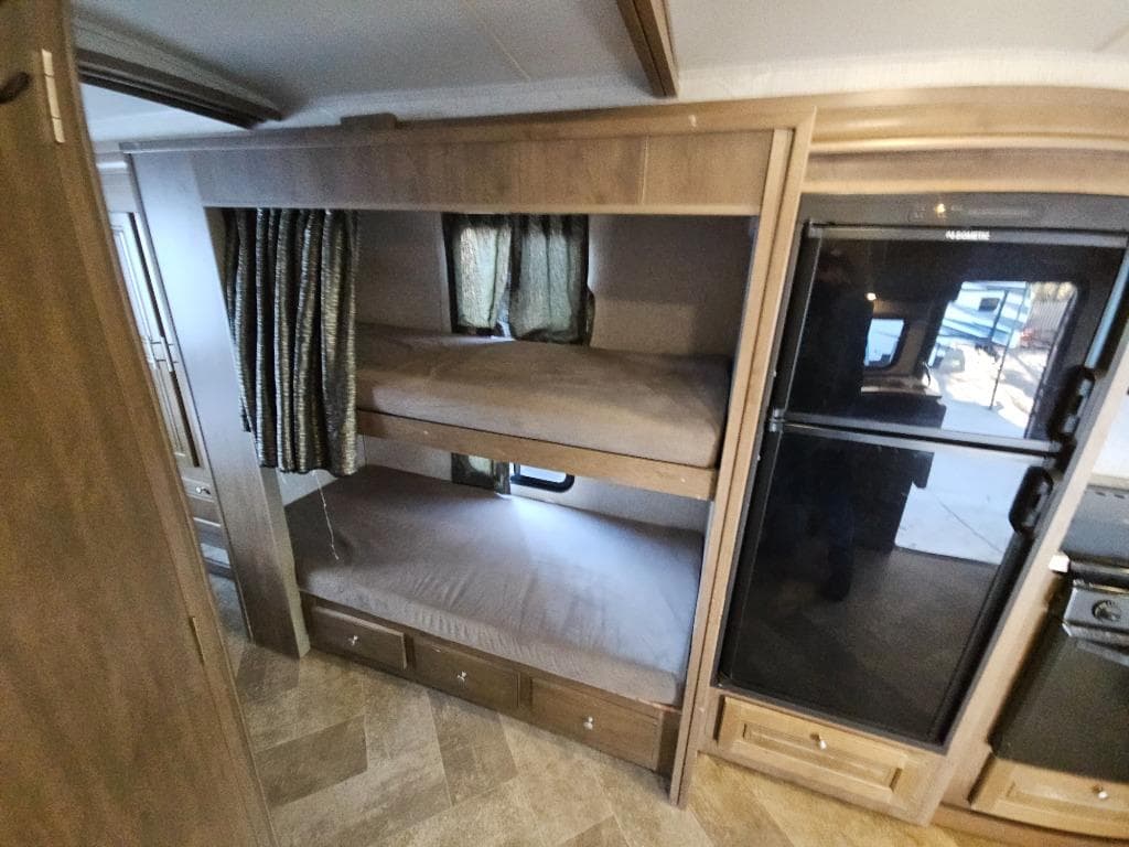 2019 Forest River RV 2019 Forest River RV Georgetown 3 Series - thumbnail 25