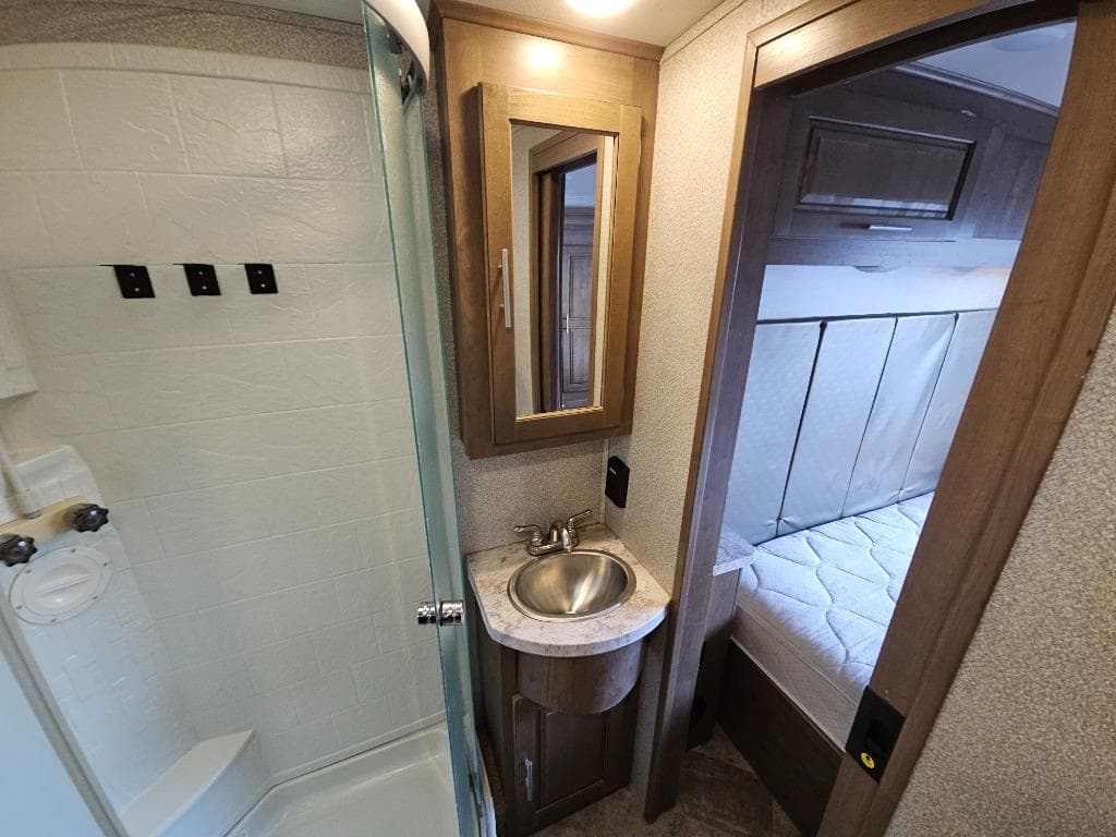 2019 Forest River RV 2019 Forest River RV Georgetown 3 Series - thumbnail 27