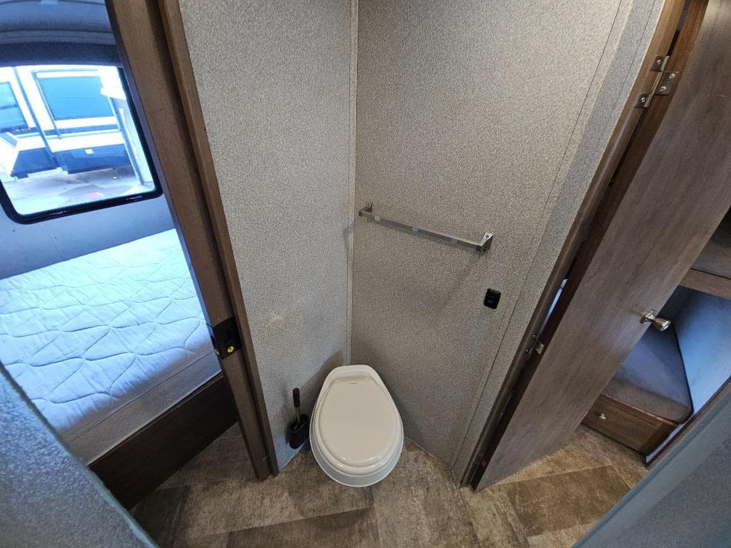 2019 Forest River RV 2019 Forest River RV Georgetown 3 Series - thumbnail 28