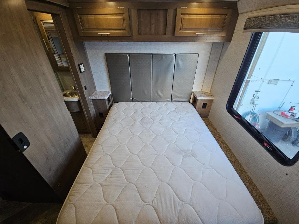 2019 Forest River RV 2019 Forest River RV Georgetown 3 Series - thumbnail 33