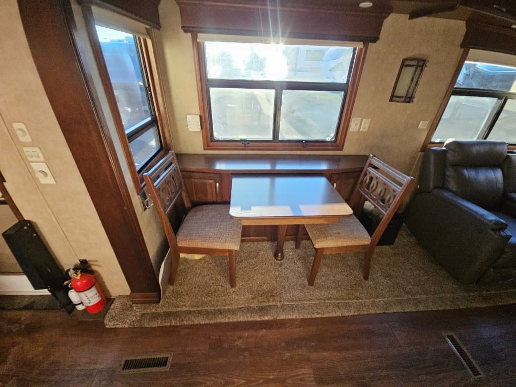 2016 DRV 2016 DRV Mobile Suites Estates - thumbnail 9