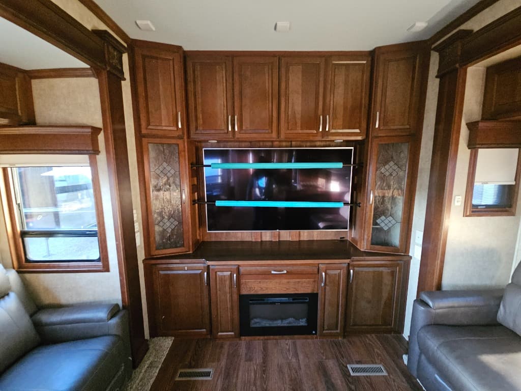 2016 DRV 2016 DRV Mobile Suites Estates - thumbnail 14