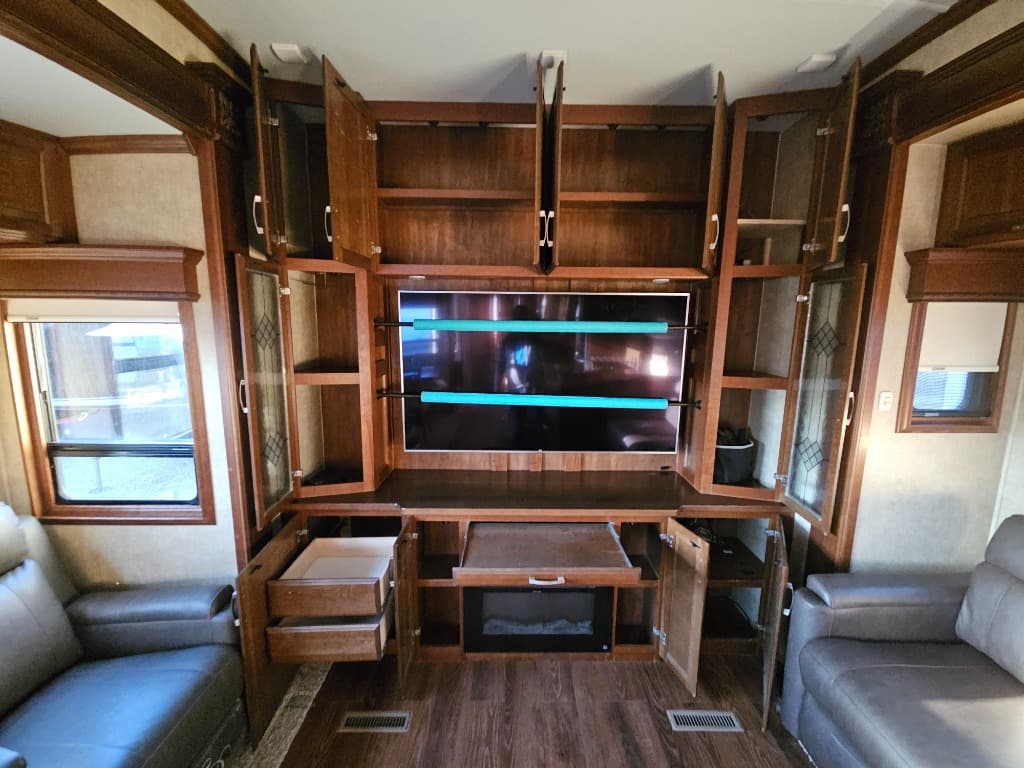 2016 DRV 2016 DRV Mobile Suites Estates - thumbnail 15