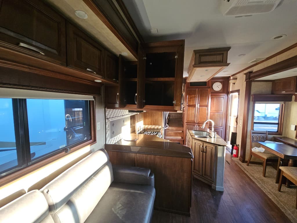 2016 DRV 2016 DRV Mobile Suites Estates - thumbnail 18