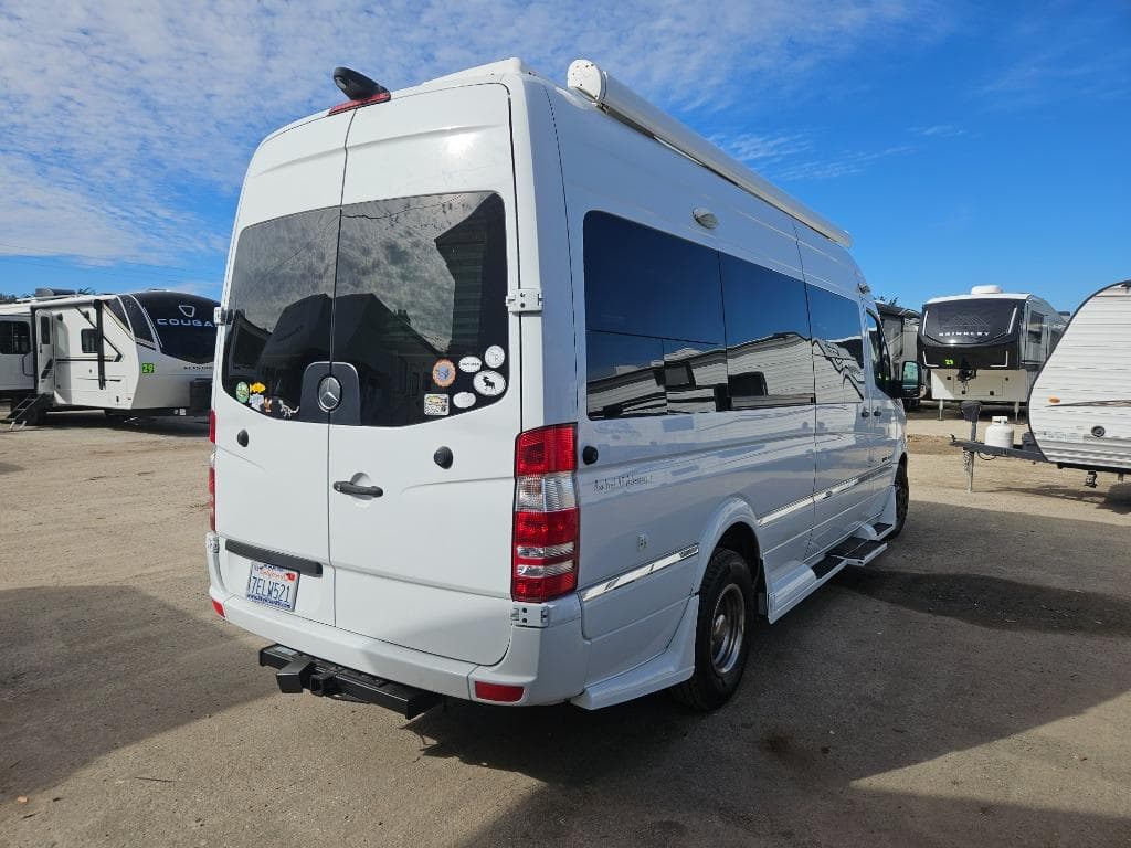 2014 Roadtrek 2014 Roadtrek Adventurous - thumbnail 2