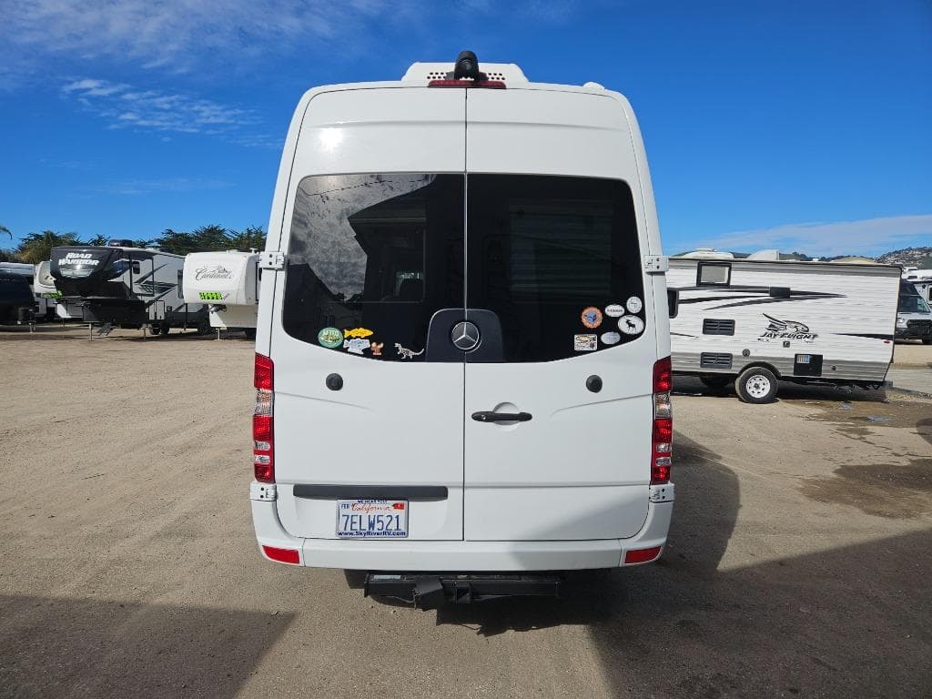 2014 Roadtrek 2014 Roadtrek Adventurous - thumbnail 3