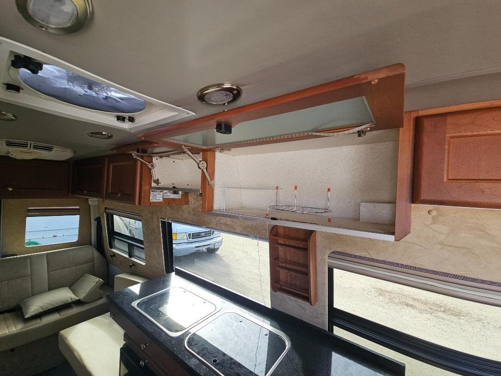 2014 Roadtrek 2014 Roadtrek Adventurous - thumbnail 19