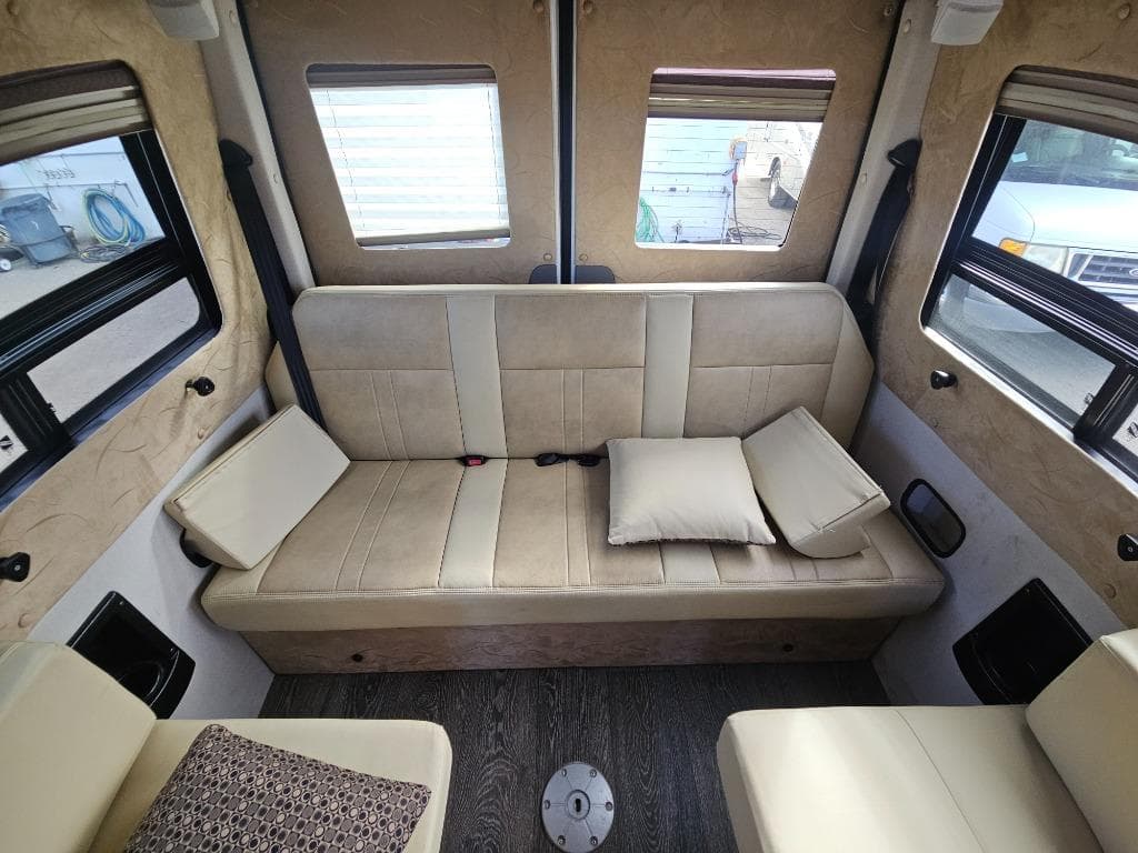 2014 Roadtrek 2014 Roadtrek Adventurous - thumbnail 30