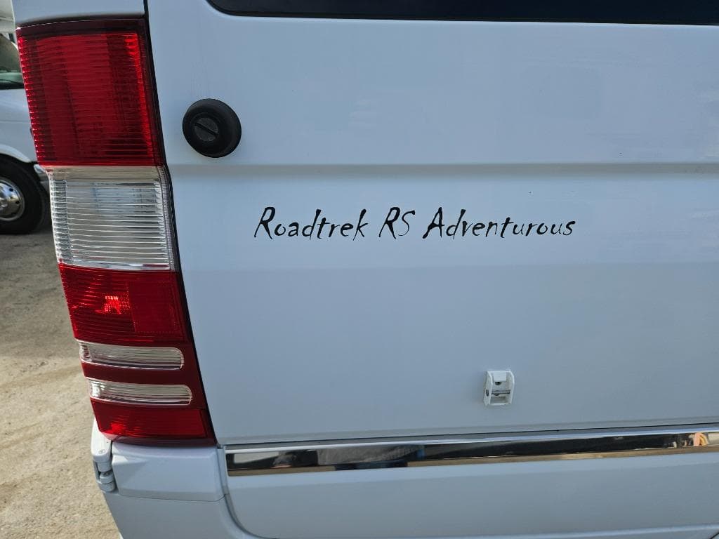 2014 Roadtrek 2014 Roadtrek Adventurous - thumbnail 43