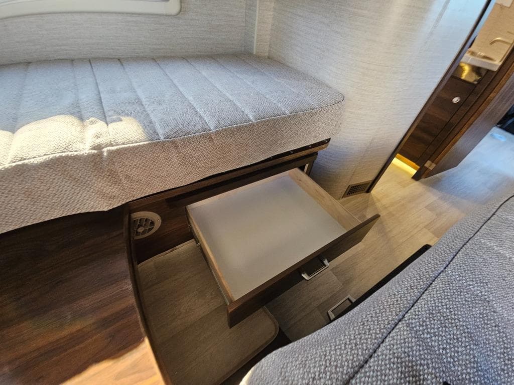 2022 Winnebago 2022 Winnebago View - thumbnail 37