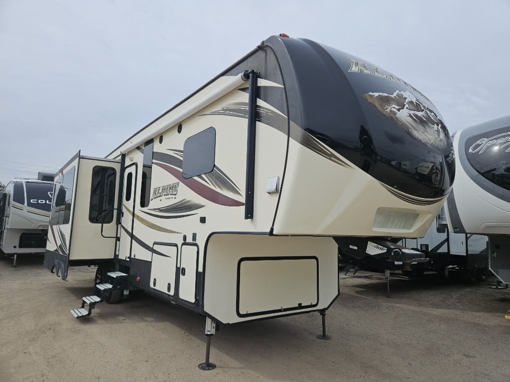 2017 Keystone RV Alpine 3400RS