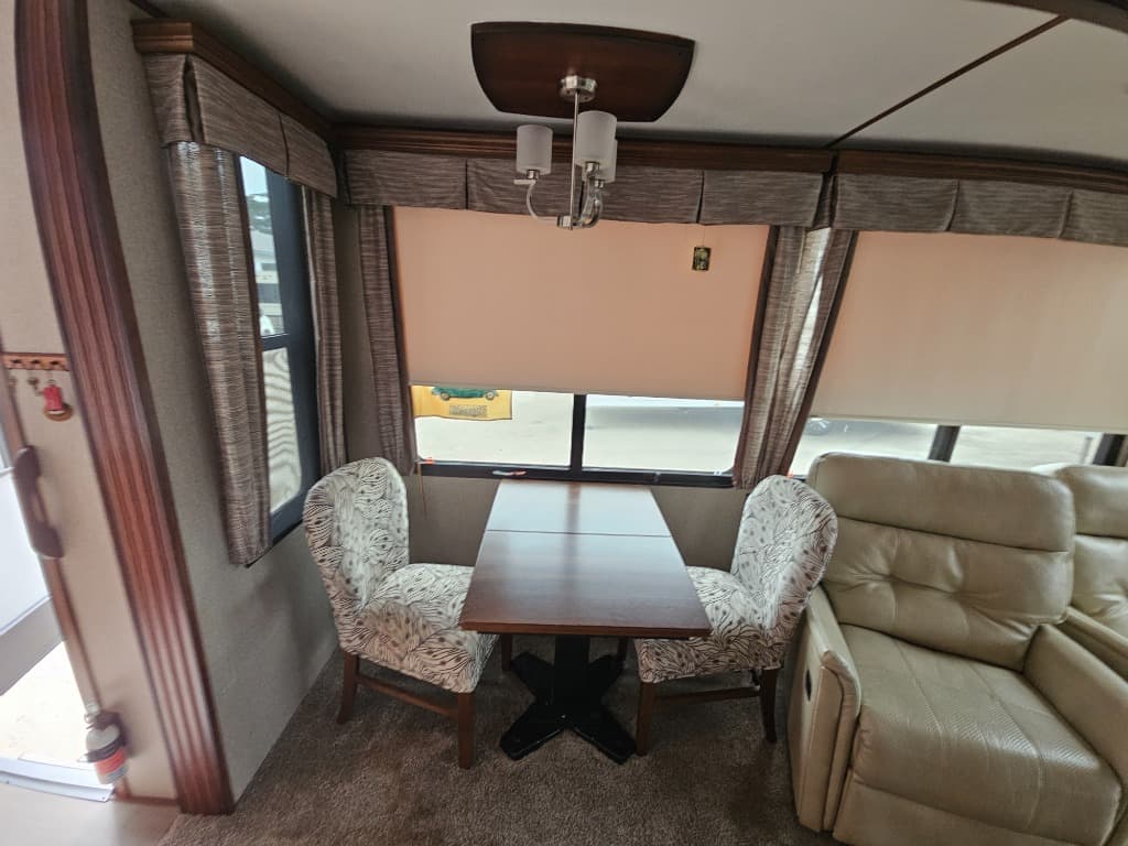 2017 Keystone RV 2017 Keystone RV Alpine - thumbnail 9