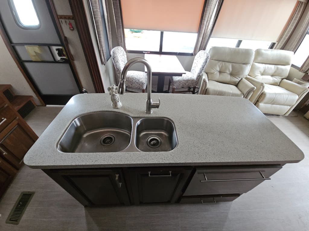 2017 Keystone RV 2017 Keystone RV Alpine - thumbnail 20