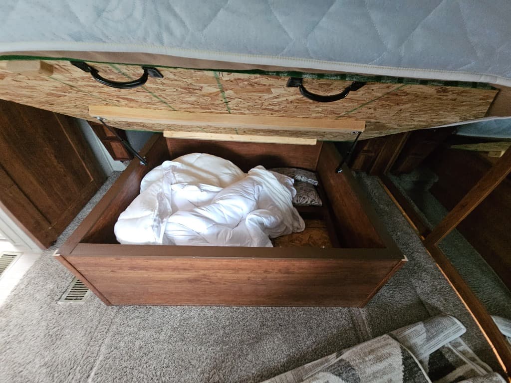 2017 Keystone RV 2017 Keystone RV Alpine - thumbnail 35