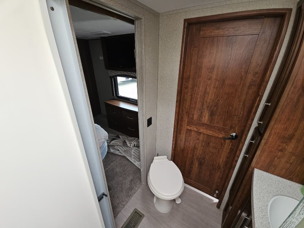 2017 Keystone RV 2017 Keystone RV Alpine - thumbnail 43