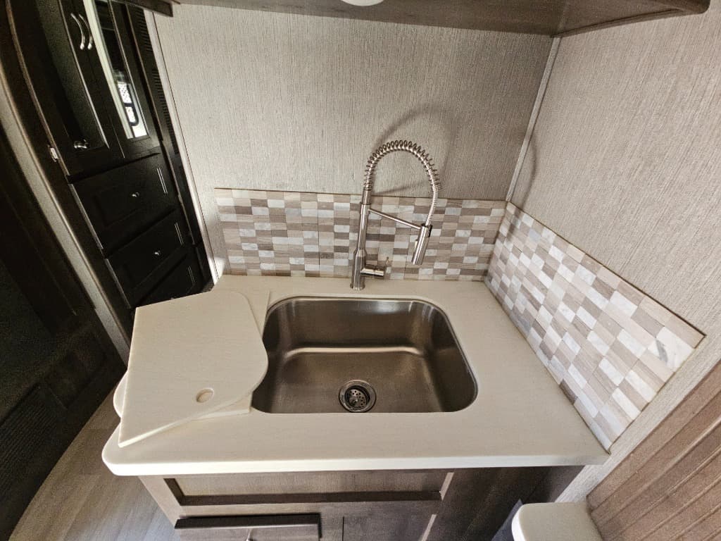 2022 NeXus RV 2022 NeXus RV Wraith - thumbnail 28