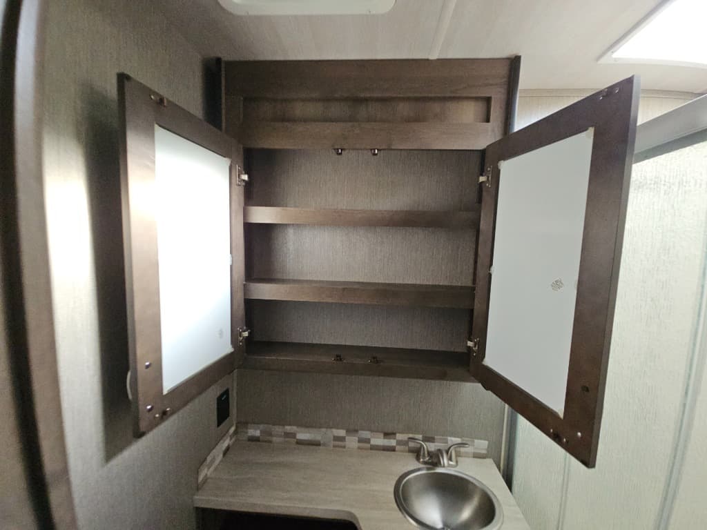 2022 NeXus RV 2022 NeXus RV Wraith - thumbnail 35