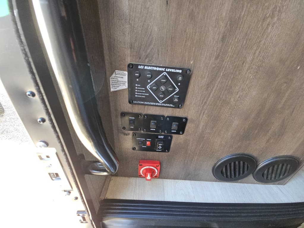 2022 NeXus RV 2022 NeXus RV Wraith - thumbnail 49