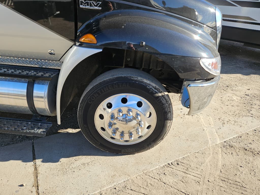 2022 NeXus RV 2022 NeXus RV Wraith - thumbnail 50