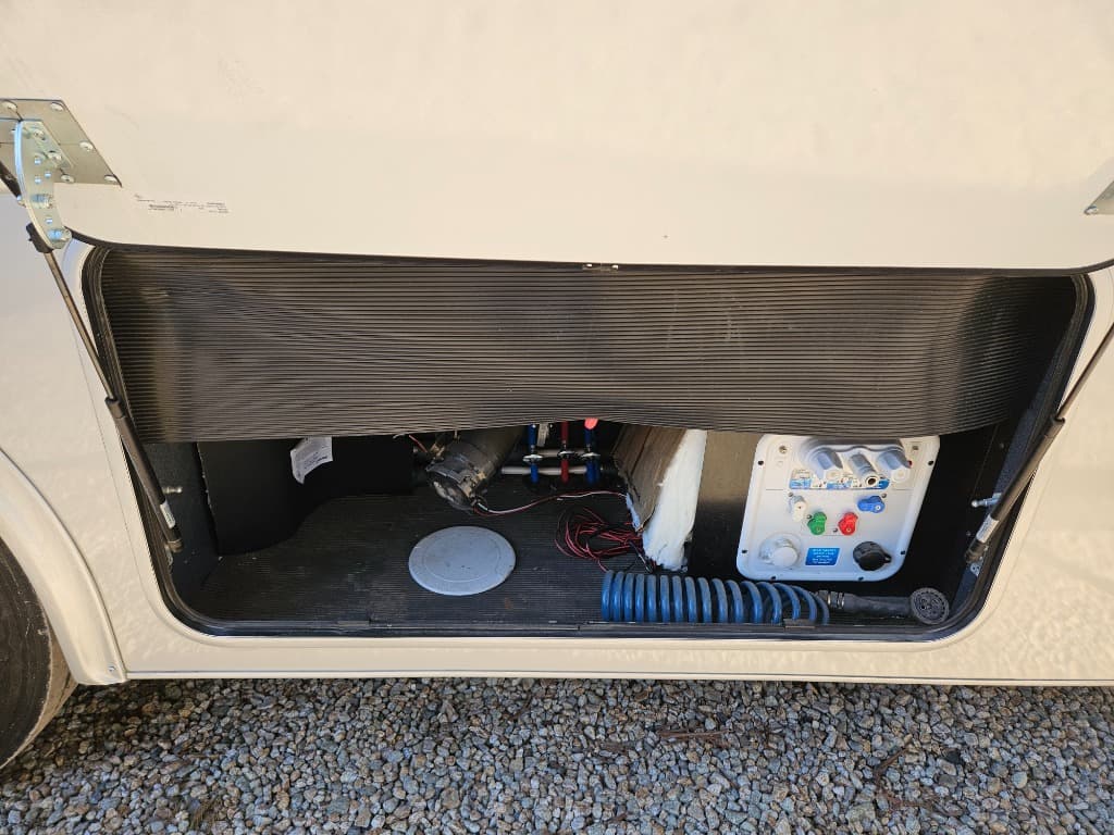 2022 NeXus RV 2022 NeXus RV Wraith - thumbnail 64