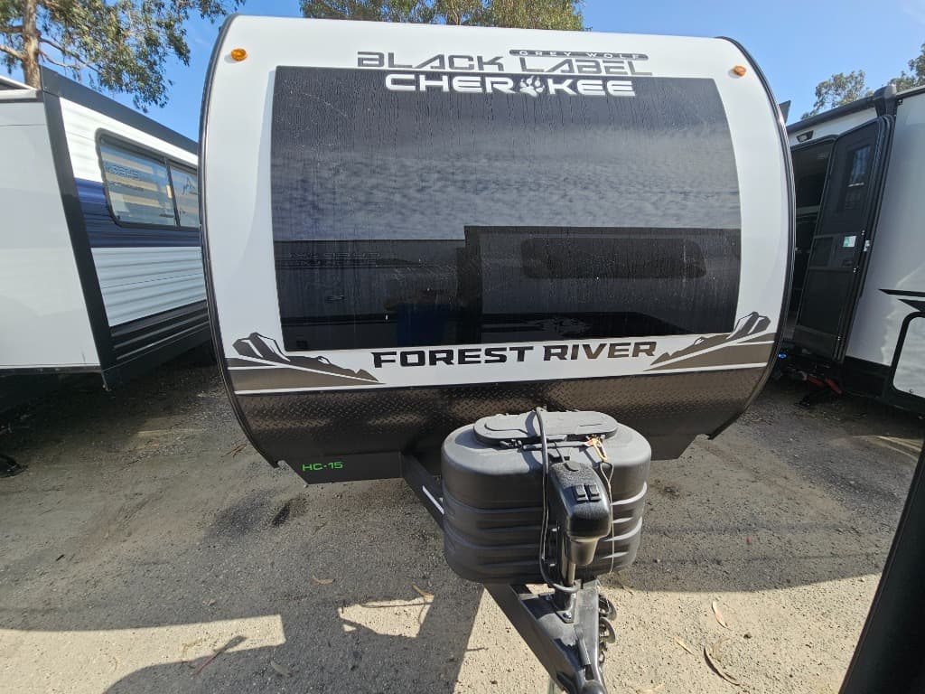 2025 Forest River RV 2025 Forest River RV Cherokee Grey Wolf Black Label - thumbnail 6
