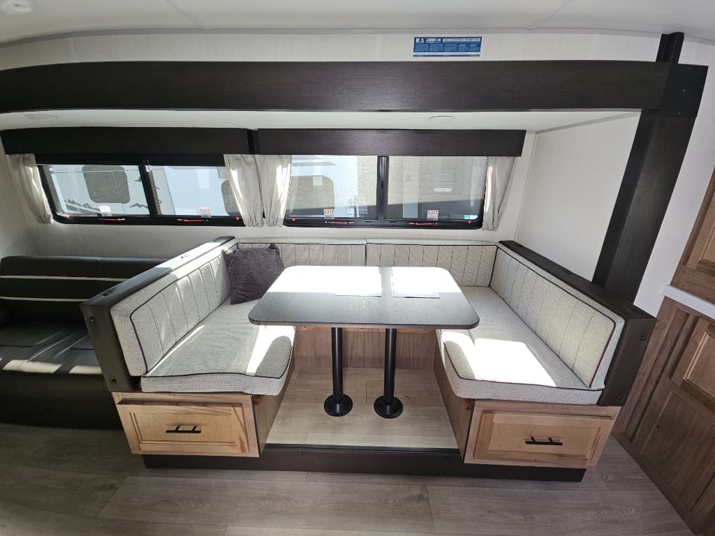 2025 Forest River RV 2025 Forest River RV Cherokee Grey Wolf Black Label - thumbnail 19