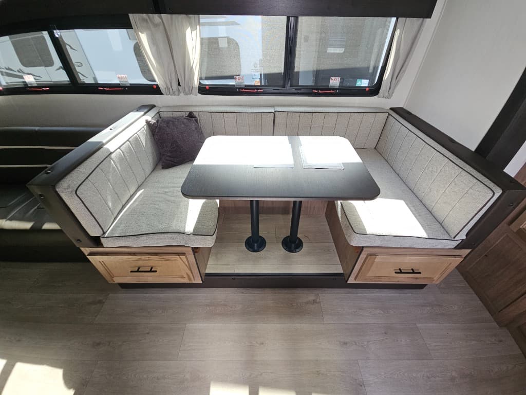 2025 Forest River RV 2025 Forest River RV Cherokee Grey Wolf Black Label - thumbnail 20