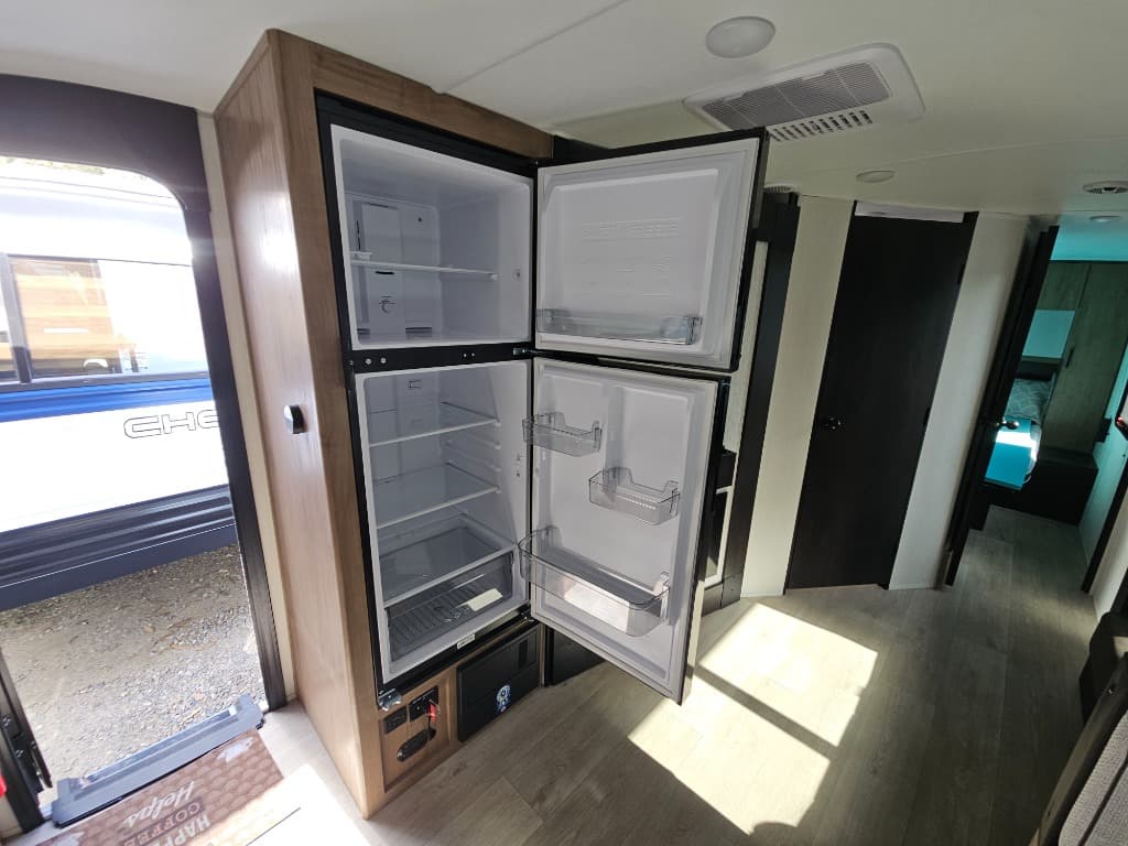 2025 Forest River RV 2025 Forest River RV Cherokee Grey Wolf Black Label - thumbnail 22