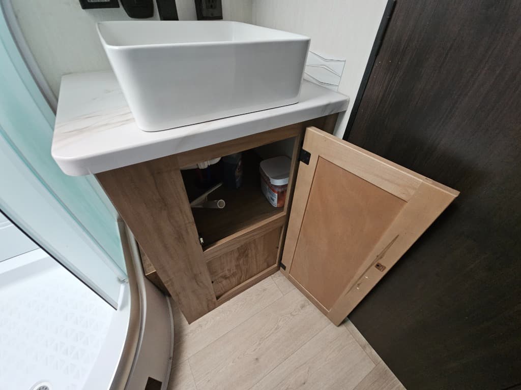 2025 Forest River RV 2025 Forest River RV Cherokee Grey Wolf Black Label - thumbnail 34