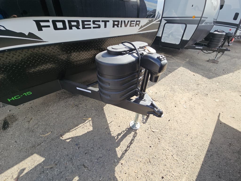 2025 Forest River RV 2025 Forest River RV Cherokee Grey Wolf Black Label - thumbnail 37